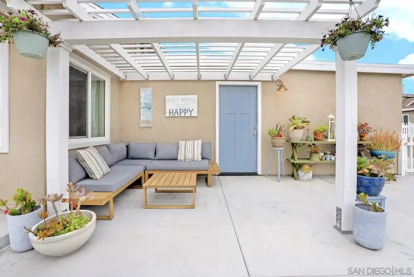 a view of a entryway front of house