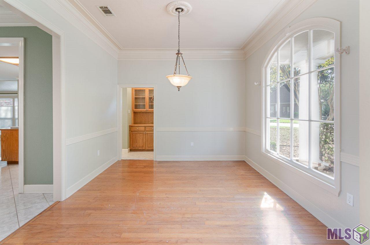 16151 Indigo Ridge Avenue Baton Rouge, LA 70817 - Photo 18 of 26 Dining Room