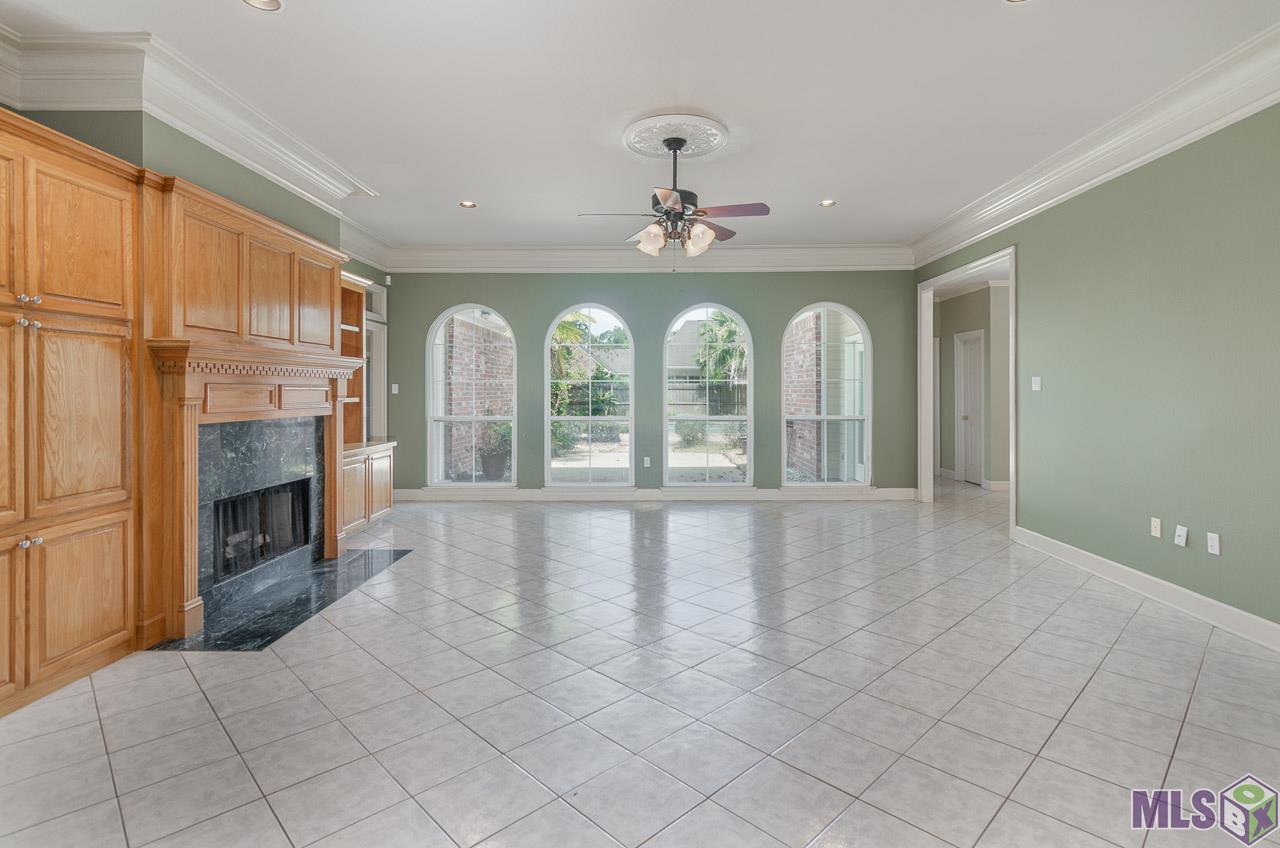 16151 Indigo Ridge Avenue Baton Rouge, LA 70817 - Photo 4 of 26