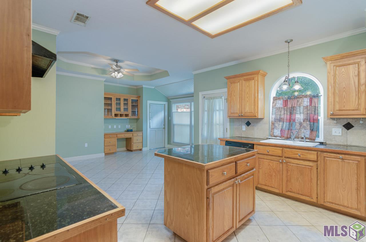 16151 Indigo Ridge Avenue Baton Rouge, LA 70817 - Photo 6 of 26
