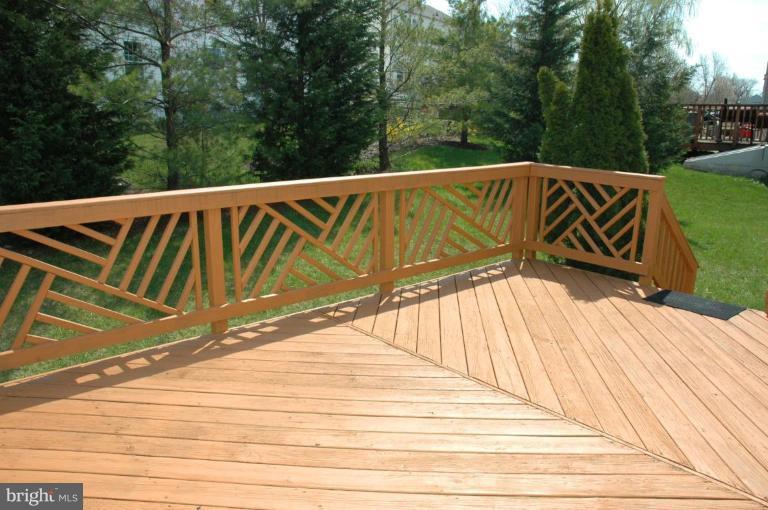 The large deck is great for cookouts!