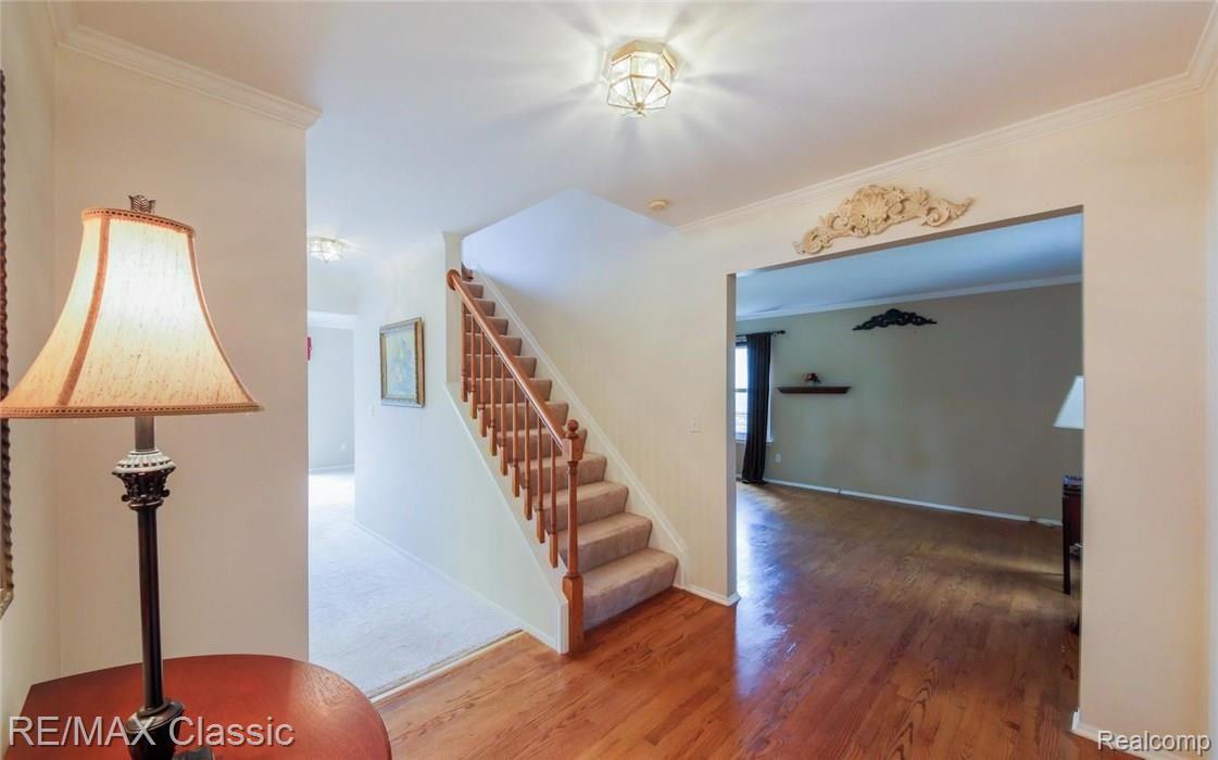 2283 Cranbrook Road Canton, MI 48188 - Photo 6 of 36 4.jpg
