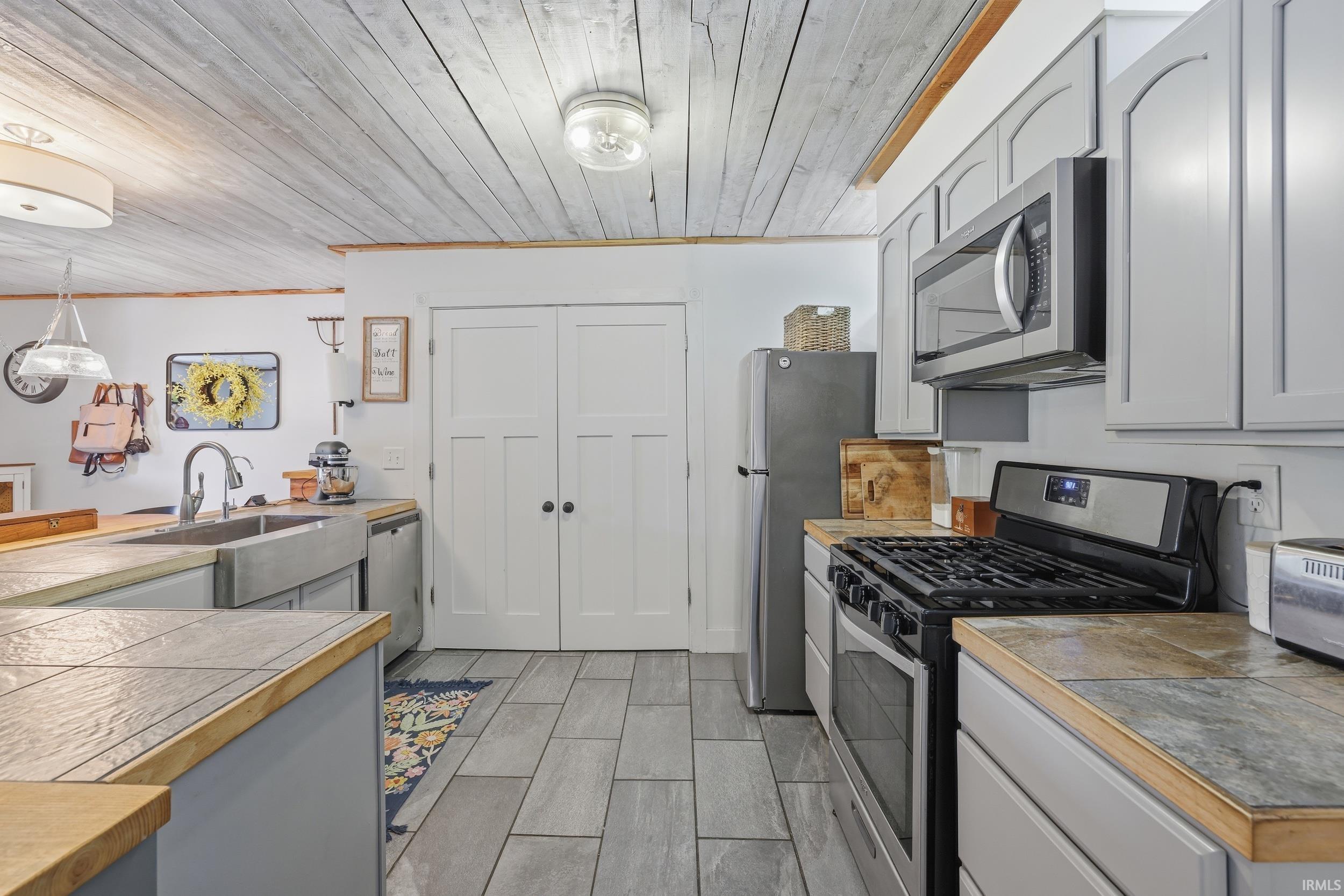 7890 West Rock East Road Bloomington, IN 47403 - Photo 7 of 31