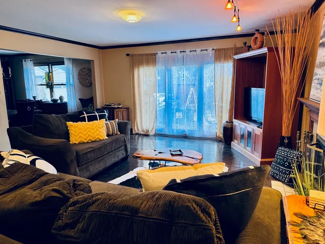 $299,000 | 508 Haines Boulevard, Champaign, IL 61820