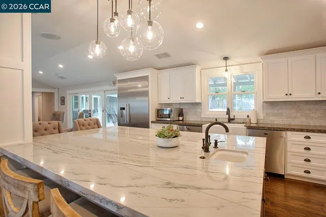 $2,999,000 | 2104 Stewart Avenue, Walnut Creek, CA 94596