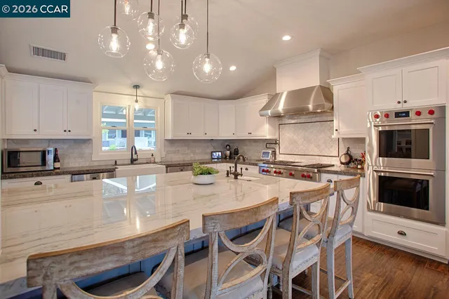 $2,999,000 | 2104 Stewart Avenue, Walnut Creek, CA 94596