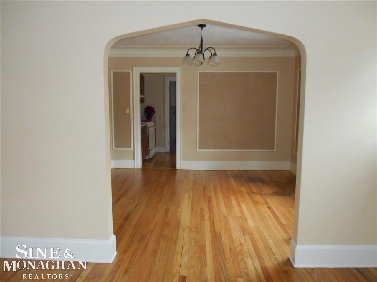 2032 Hawthorne Road Grosse Pointe Woods, MI 48236 - Photo 6 of 25