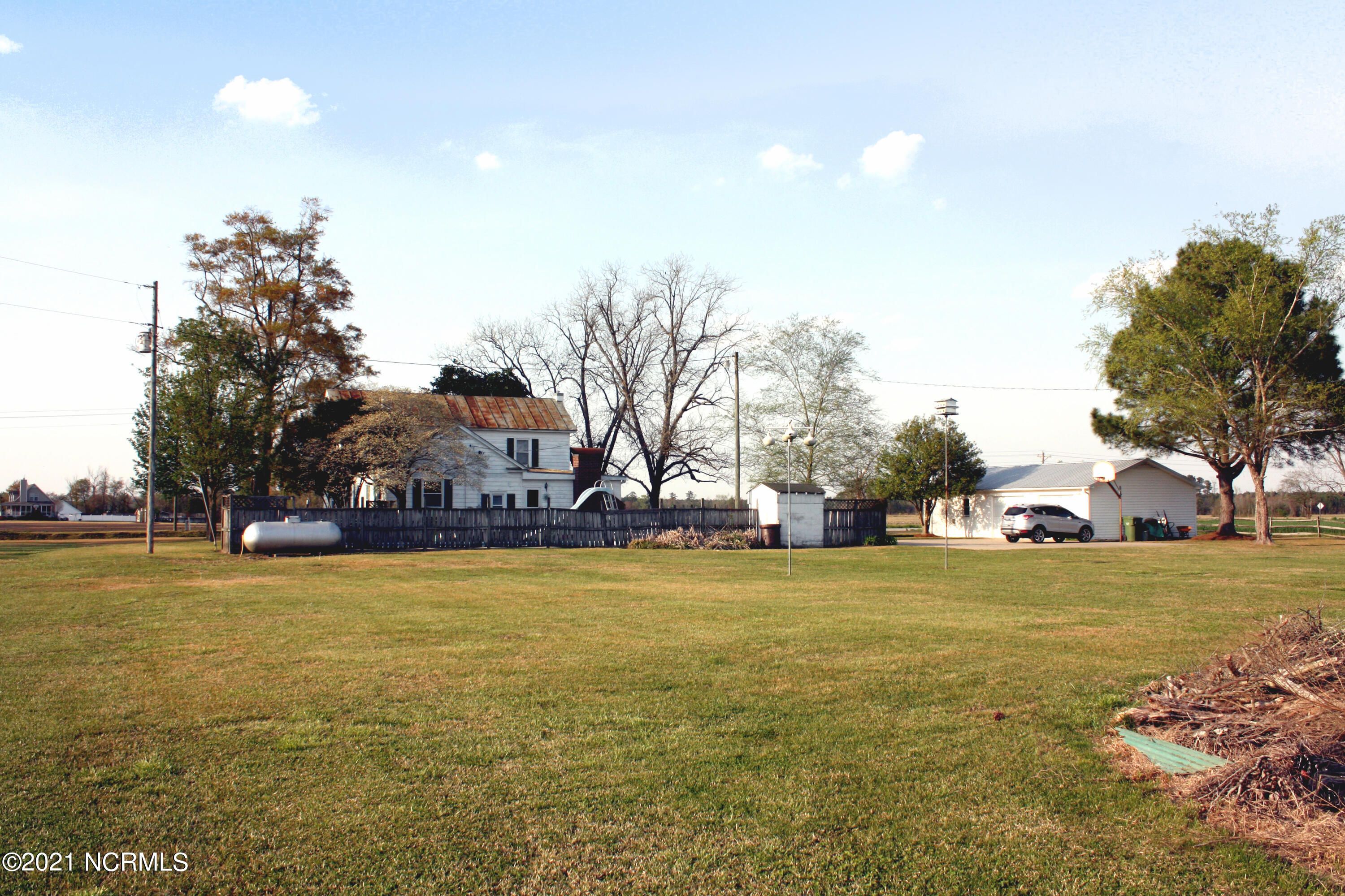 6177 Stantonsburg Road Farmville, NC 27828 - Photo 8 of 39 Rear