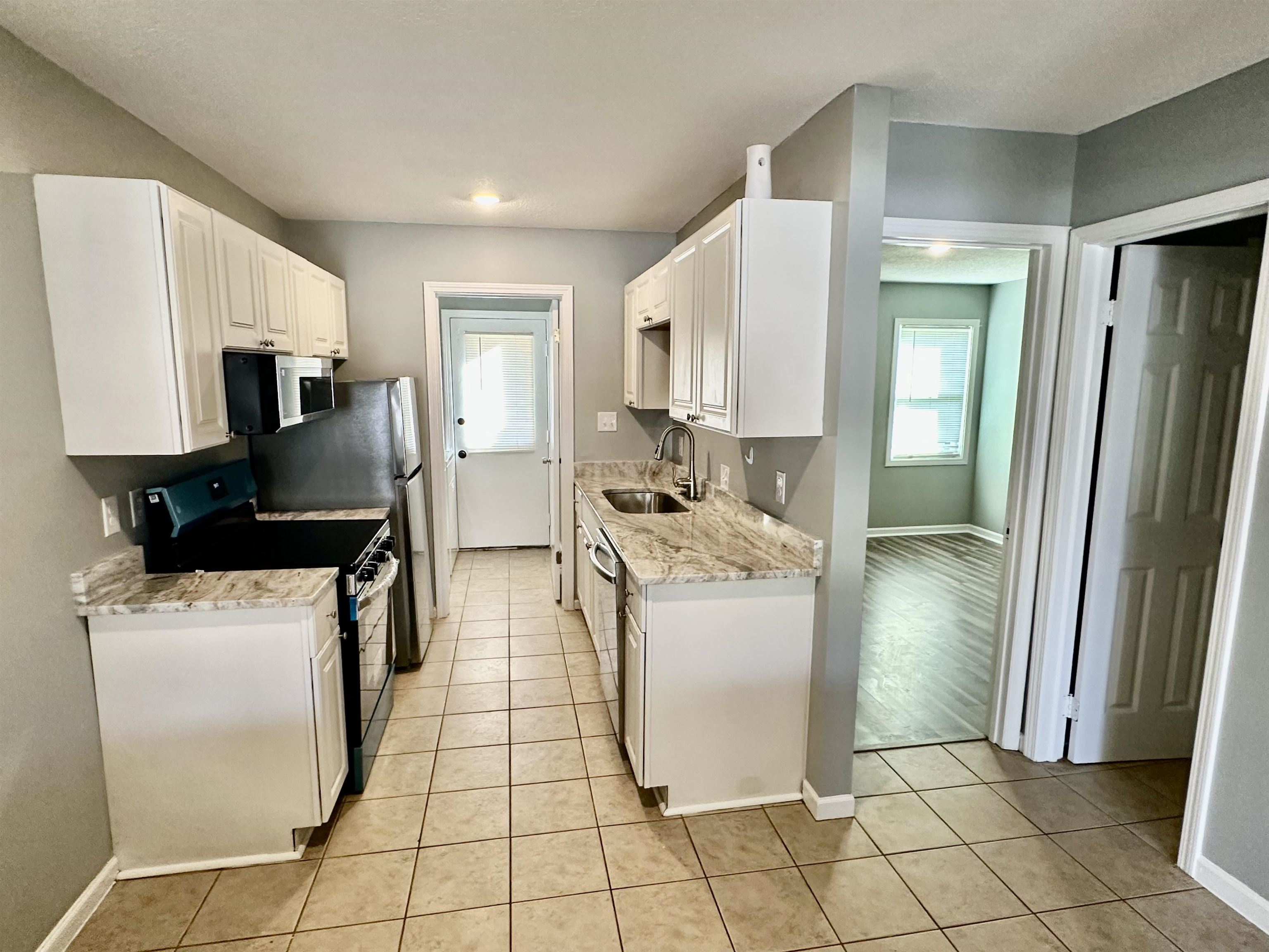 755 Burcale Road, Unit B7 Myrtle Beach, SC 29579 - Photo 4 of 13