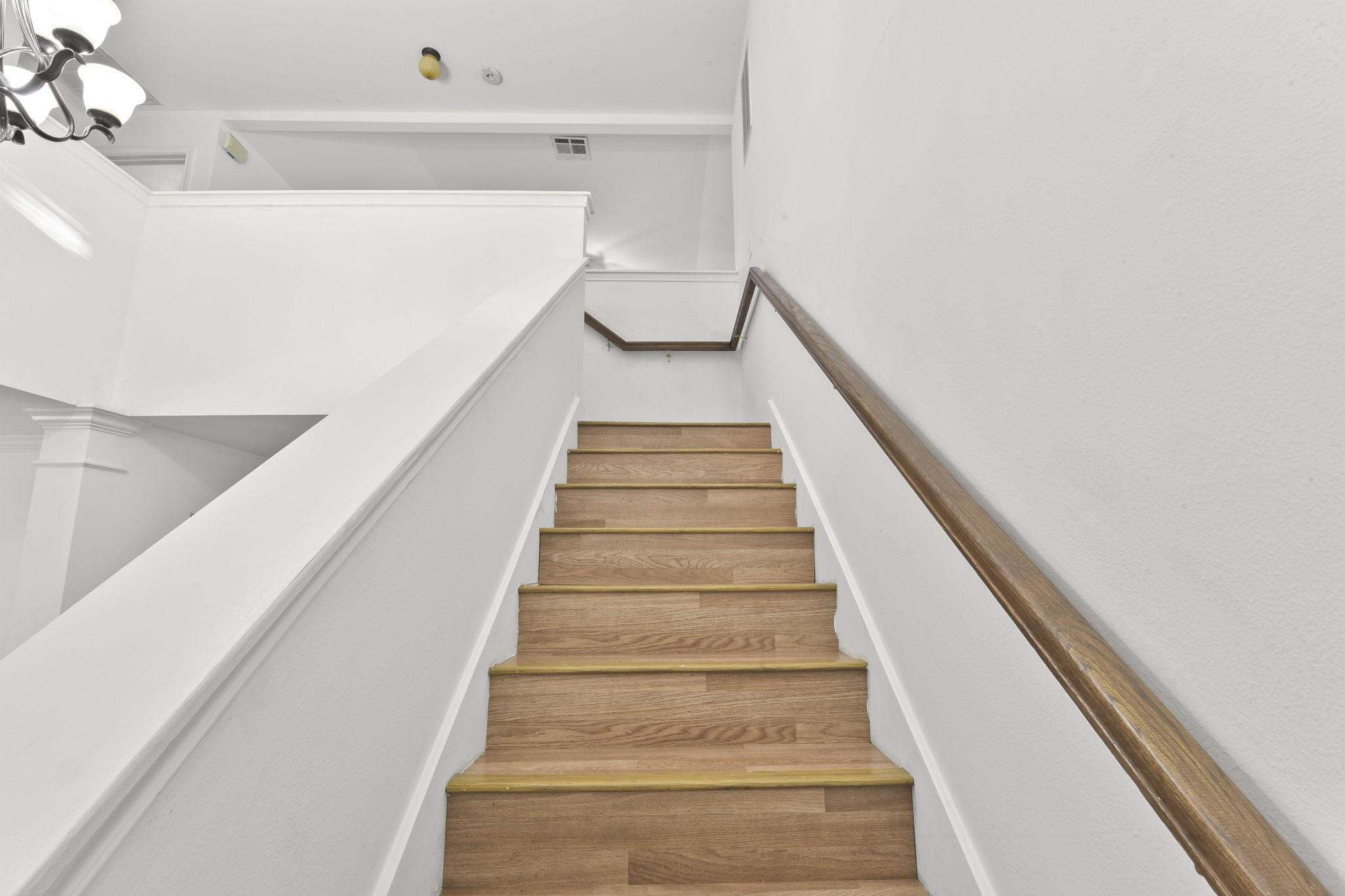 8550 Waiting Spring Circle Houston, TX 77095 - Photo 19 of 32 a view of entryway