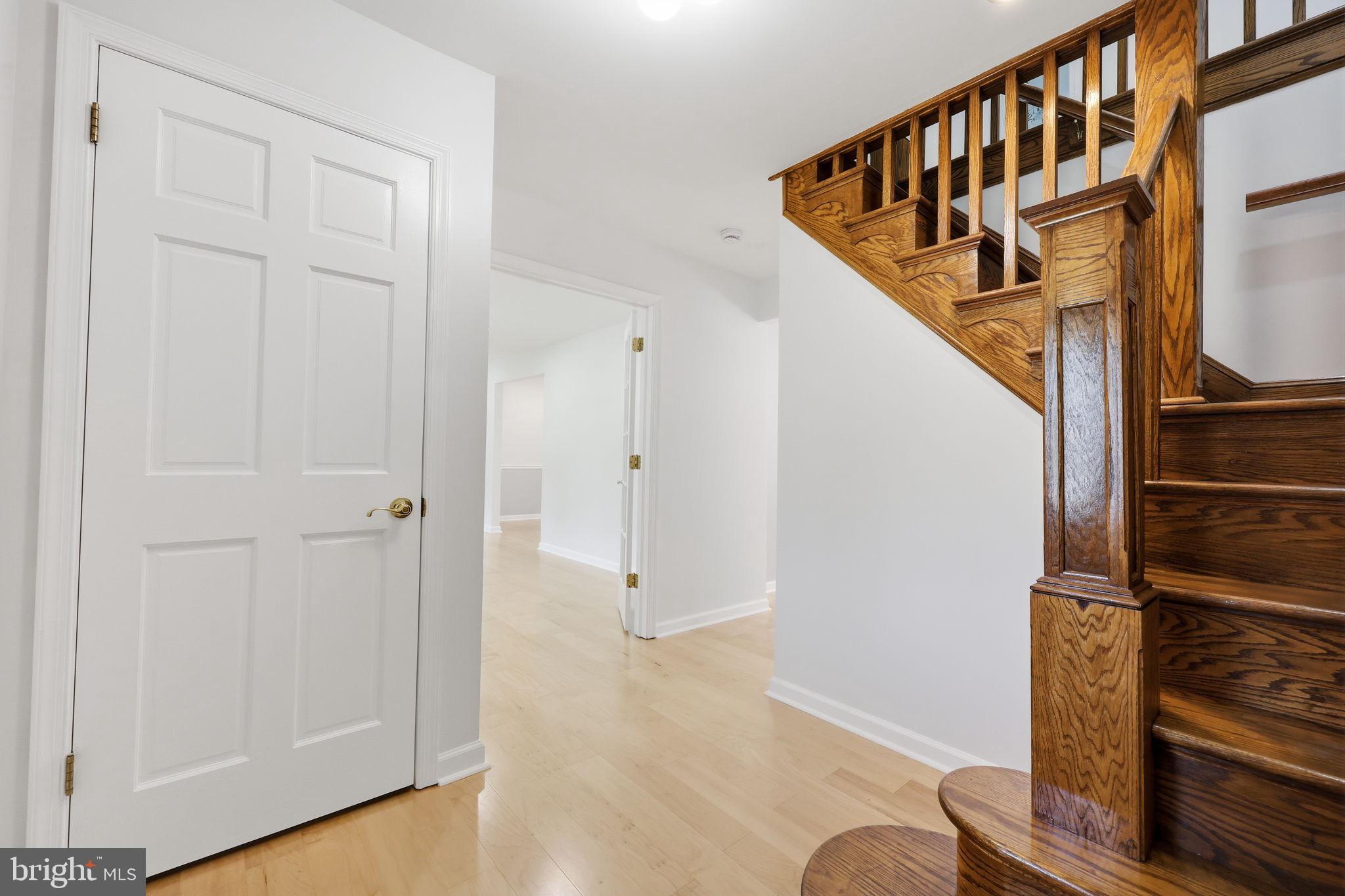 2461 Pine Cone Road Warrington, PA 18976 - Photo 4 of 51 Foyer