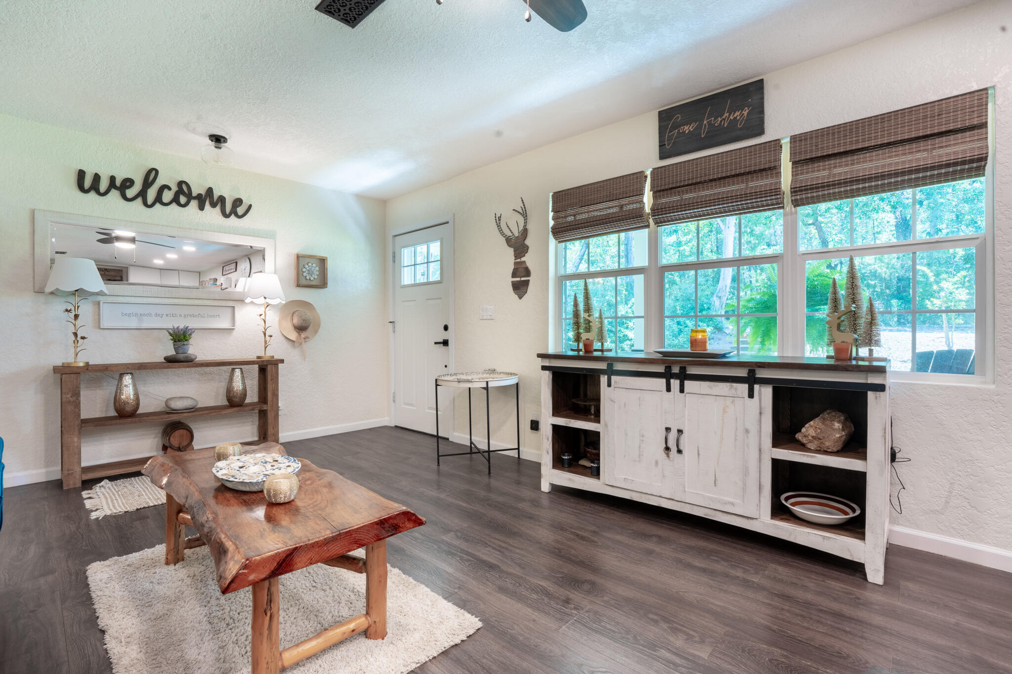 156 Lindberg Street Crestview, FL 32536 - Photo 25 of 25 a living room with furniture and a large window
