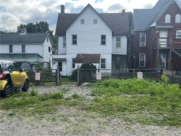 $1,100 | 514 Pittsburgh Street, Scottdale, PA 15683