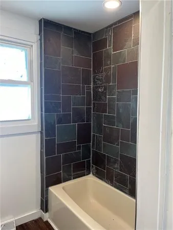 $1,100 | 514 Pittsburgh Street, Scottdale, PA 15683