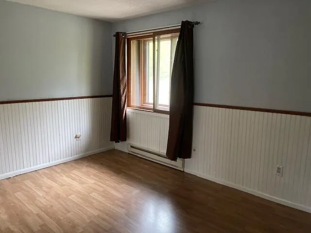 $249,999 | 208 East Drexel Avenue, Oak Creek, WI 53154