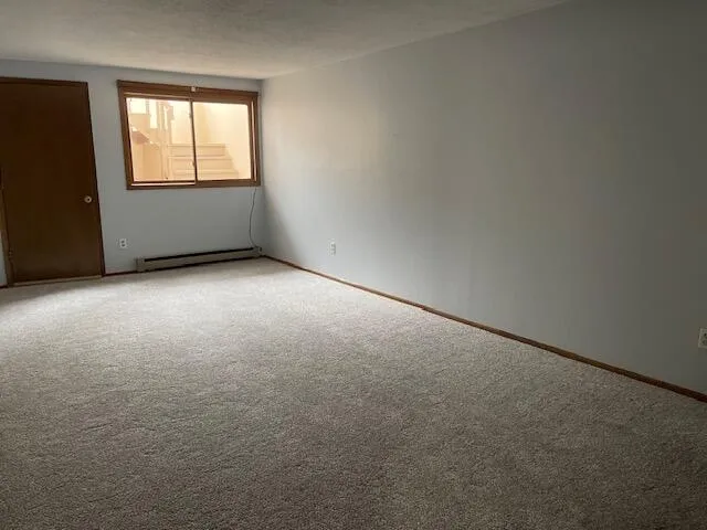 $249,999 | 208 East Drexel Avenue, Oak Creek, WI 53154