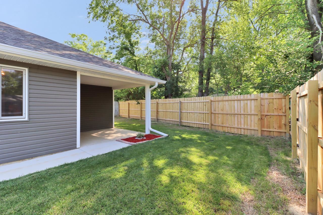 103 Algonquin Road Marquette Heights, IL 61554 - Photo 4 of 36 Gallery Image 4
