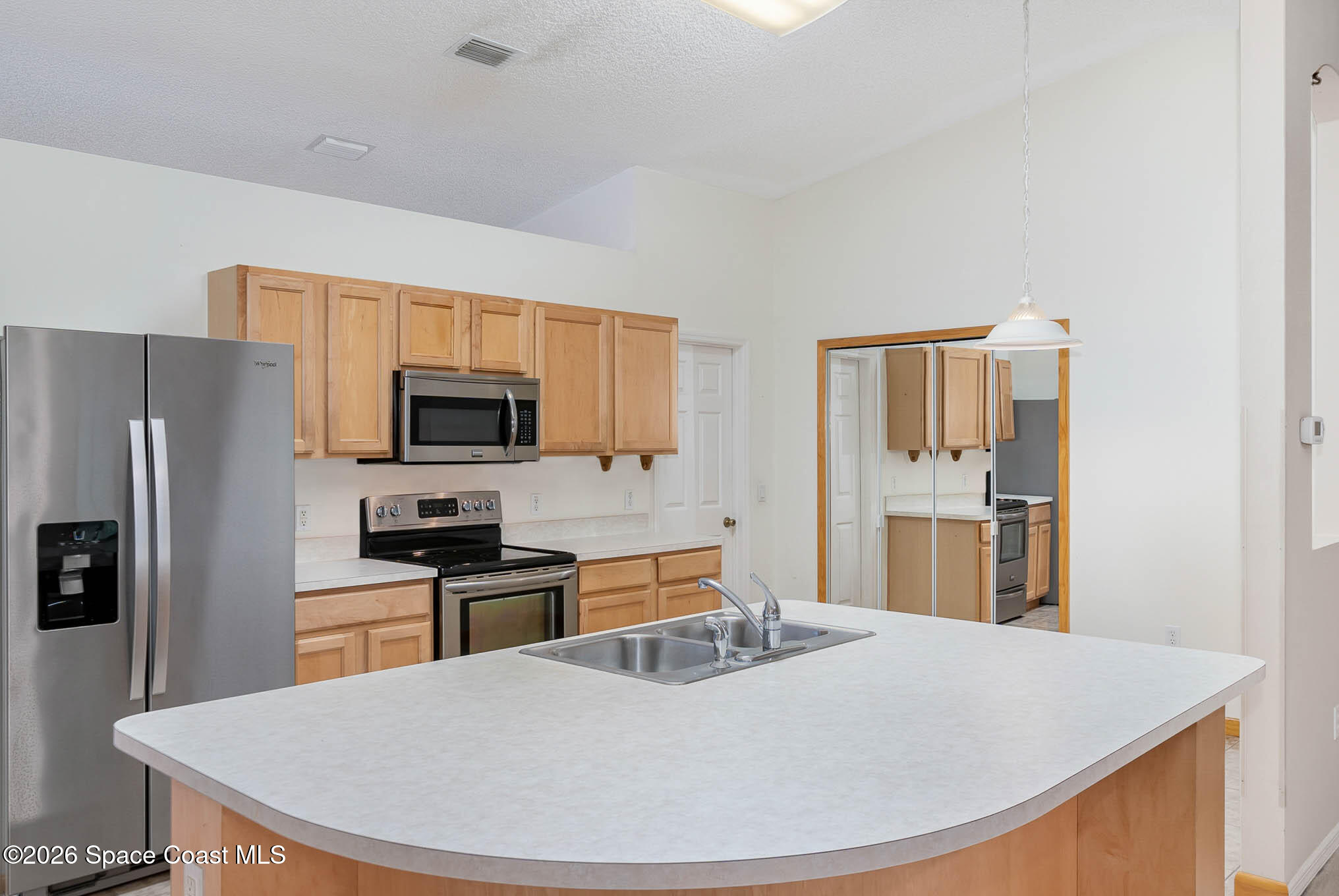 787 Seymour Road Northeast Palm Bay, FL 32905 - Photo 4 of 15 Kitchen