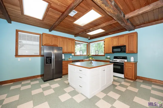 $345,000 | 9324 Burnside Road, Erwinville, LA 70729