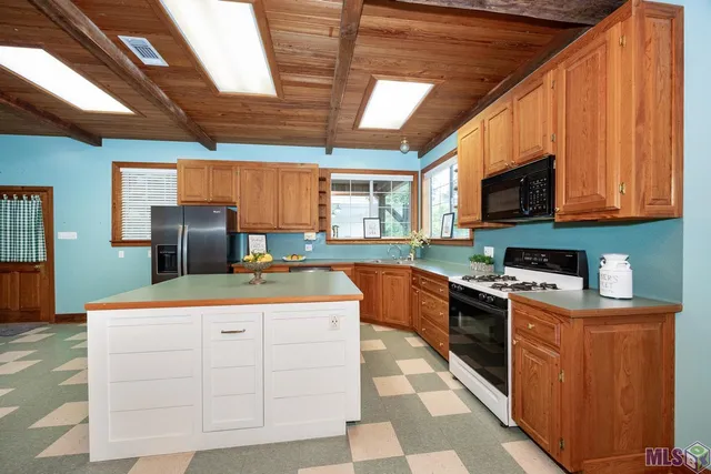 $345,000 | 9324 Burnside Road, Erwinville, LA 70729