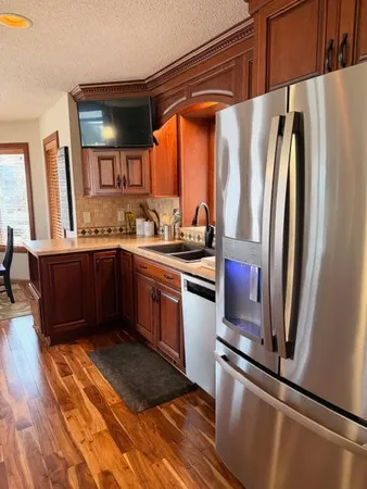 $545,000 | 7832 18th Street North, St. Paul, MN 55128
