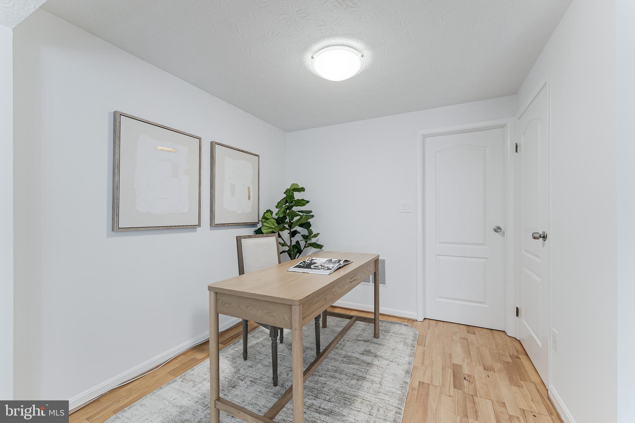 1654 Barnstead Drive Reston, VA 20194 - Photo 44 of 57 Gallery Image 44