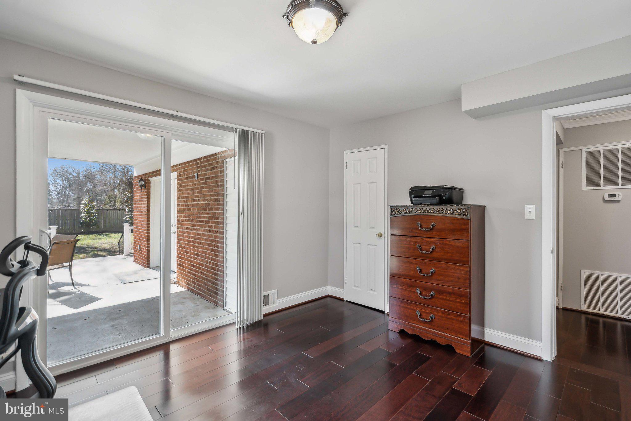 6731 Nicholson Road Falls Church, VA 22042 - Photo 26 of 37 Gallery Image 26