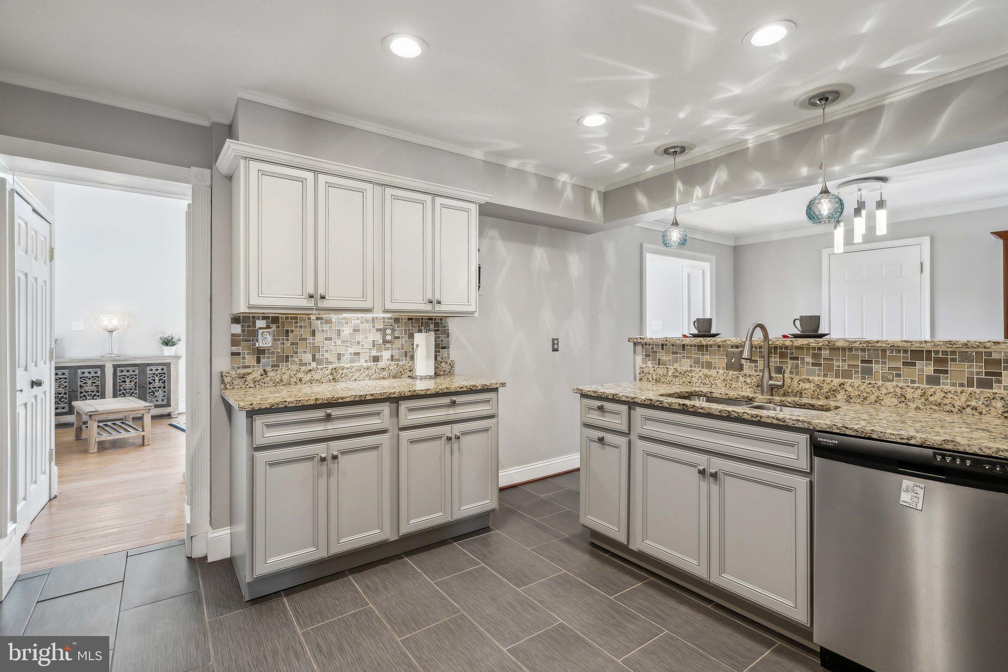 6731 Nicholson Road Falls Church, VA 22042 - Photo 9 of 37 Gallery Image 9