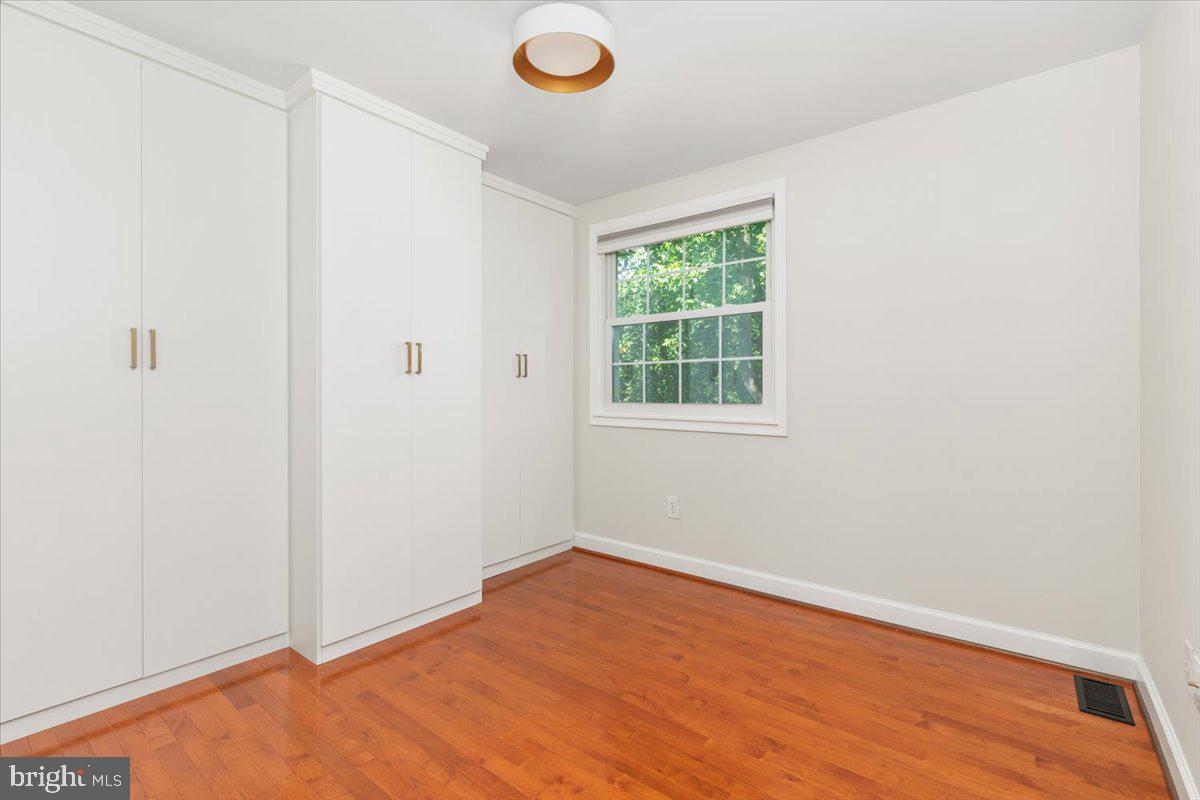 10927 Harpers Square Court Reston, VA 20191 - Photo 27 of 43