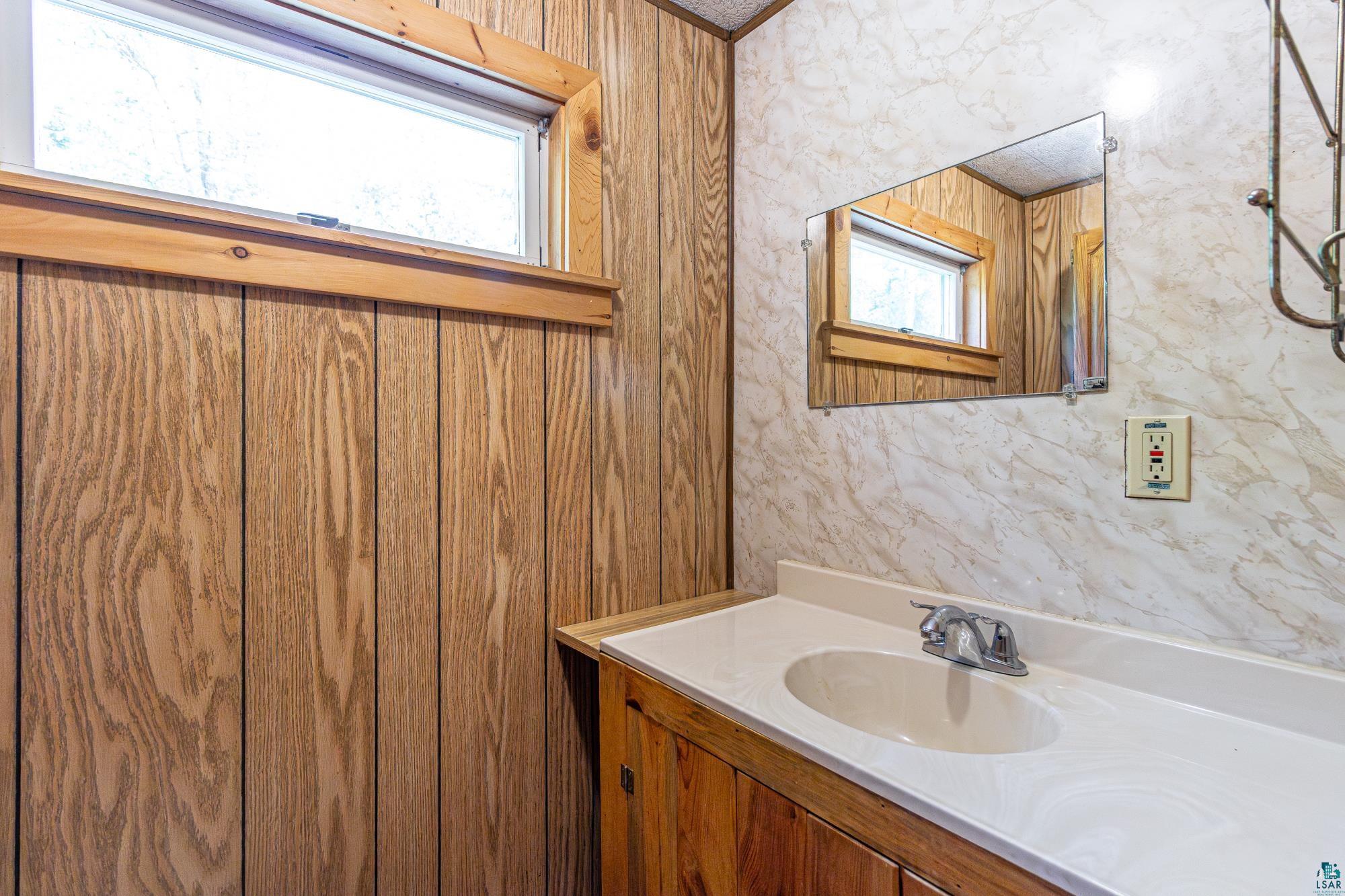 2823 Moroni Point Road Ely, MN 55731 - Photo 4 of 49 Bathroom