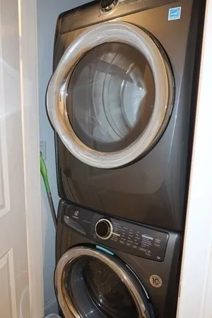 a close up view of washer and dryer
