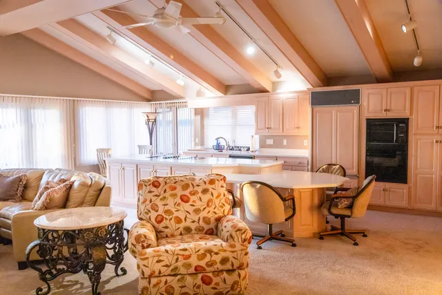 $1,100,000 | 564 Lake Drive, Coldwater, MI 49036