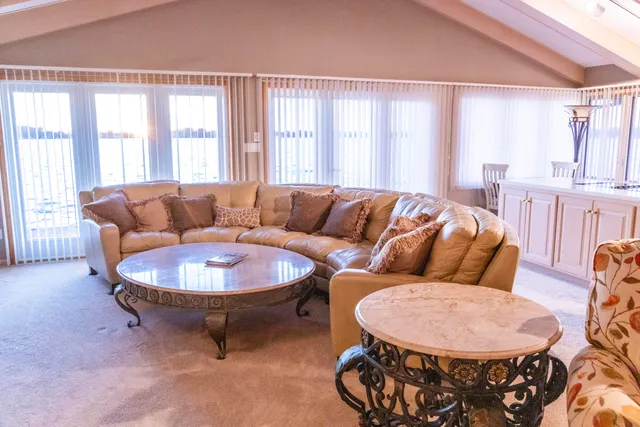 $1,100,000 | 564 Lake Drive, Coldwater, MI 49036