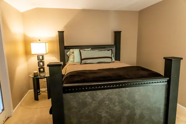 $1,100,000 | 564 Lake Drive, Coldwater, MI 49036