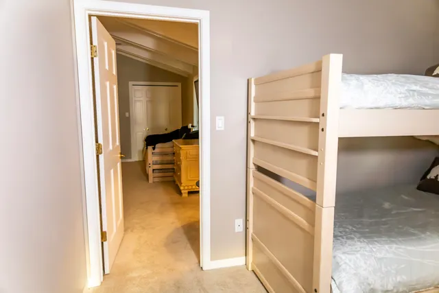 $1,100,000 | 564 Lake Drive, Coldwater, MI 49036