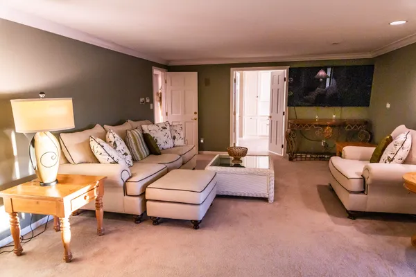 $1,100,000 | 564 Lake Drive, Coldwater, MI 49036