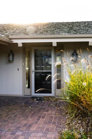 $1,100,000 | 564 Lake Drive, Coldwater, MI 49036