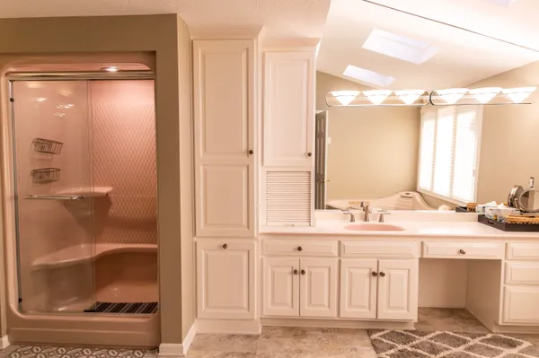 $1,100,000 | 564 Lake Drive, Coldwater, MI 49036