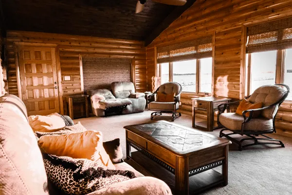 $1,100,000 | 564 Lake Drive, Coldwater, MI 49036