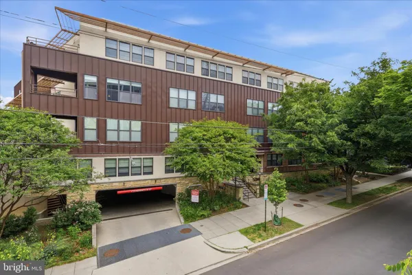 $555,000 | 5201 Wisconsin Avenue Northwest, Unit 406, Washington, DC 20015