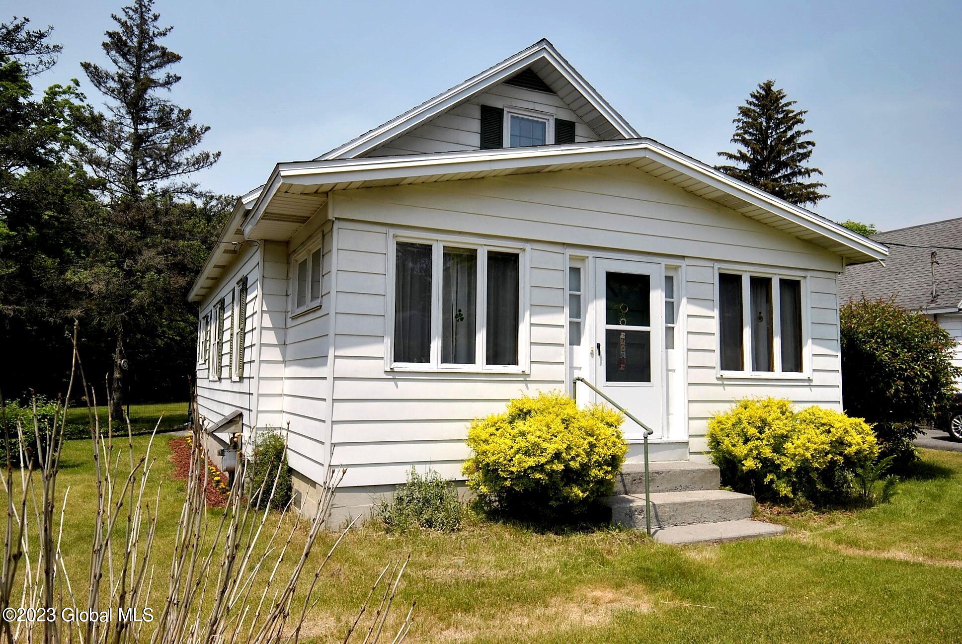 6083 Johnston Road Guilderland, NY 12159 - Photo 1 of 45 _DSC0380-0