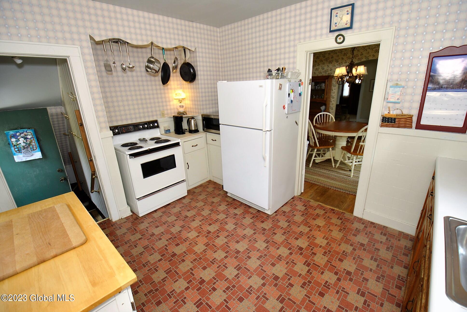 6083 Johnston Road Guilderland, NY 12159 - Photo 11 of 45 _DSC0414-0