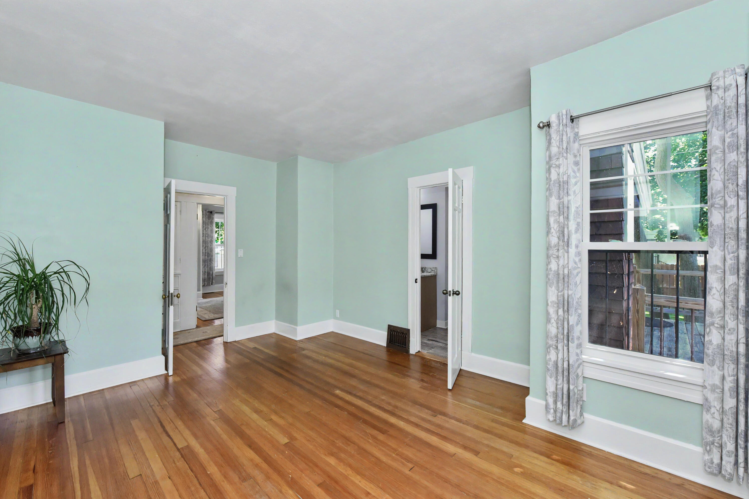 1213 College Avenue Racine, WI 53403 - Photo 26 of 54 DSC_9390