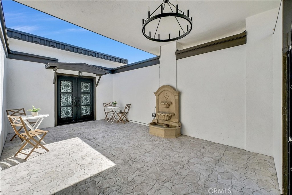 13682 Carroll Way Tustin, CA 92780 - Photo 12 of 51 a view of a room with gym equipment