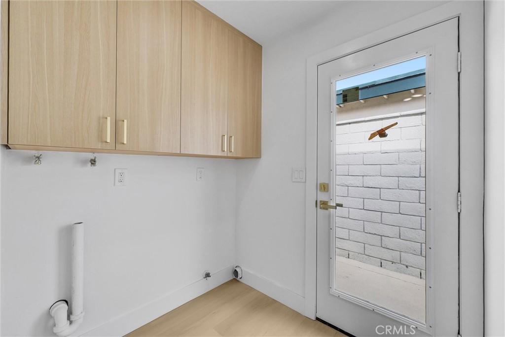 13682 Carroll Way Tustin, CA 92780 - Photo 30 of 51 a view of hallway with closet