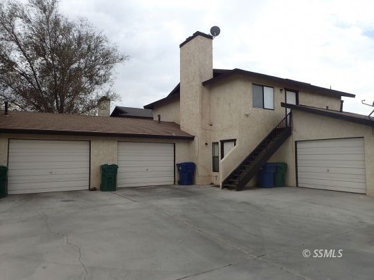 417 South Sunset Street Ridgecrest, CA 93555 - Photo 3 of 13