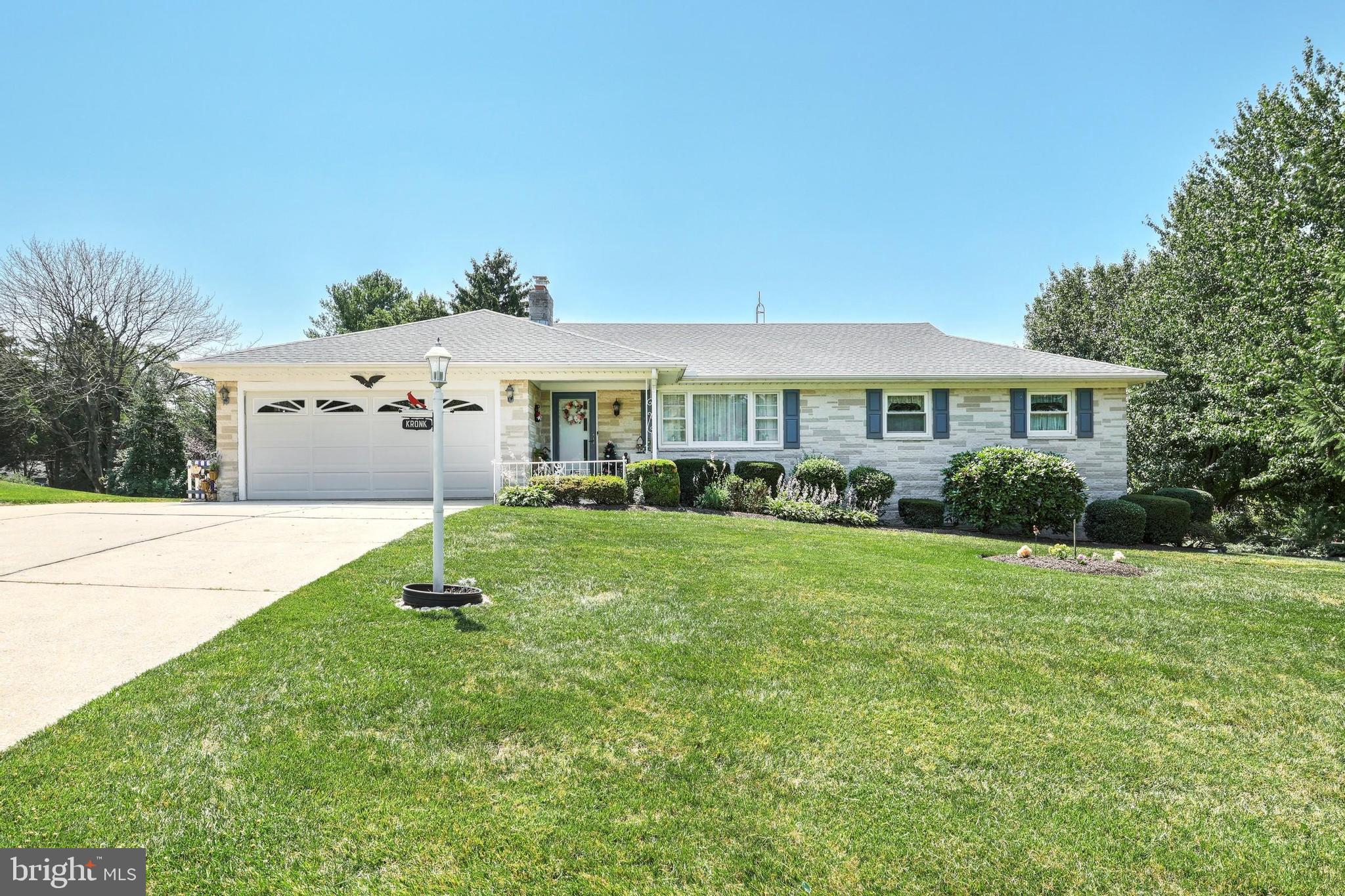 190 Edward Road York, PA 17403 - Photo 1 of 33 Gallery Image 1