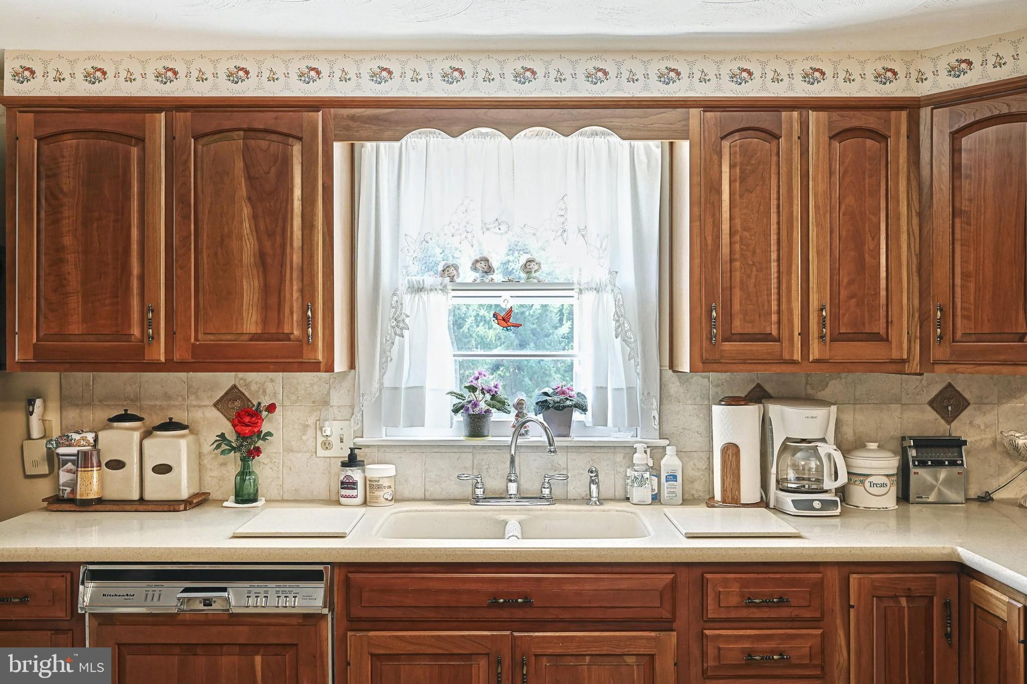 190 Edward Road York, PA 17403 - Photo 16 of 33 Gallery Image 16