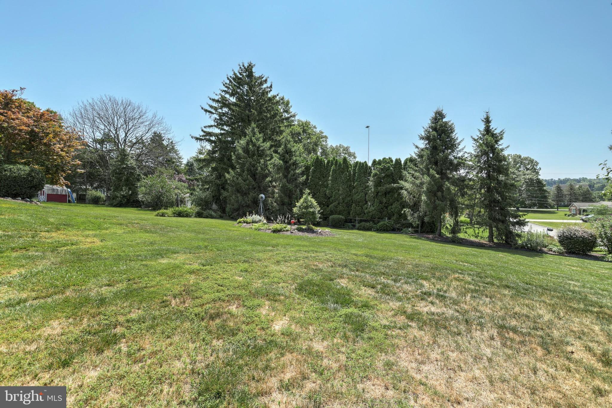 190 Edward Road York, PA 17403 - Photo 5 of 33 Gallery Image 5