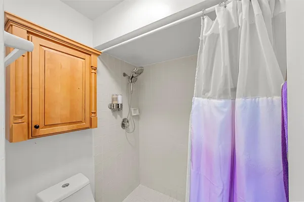 $2,500 | 6809 Southeast Yorktown Drive, Hobe Sound, FL 33455